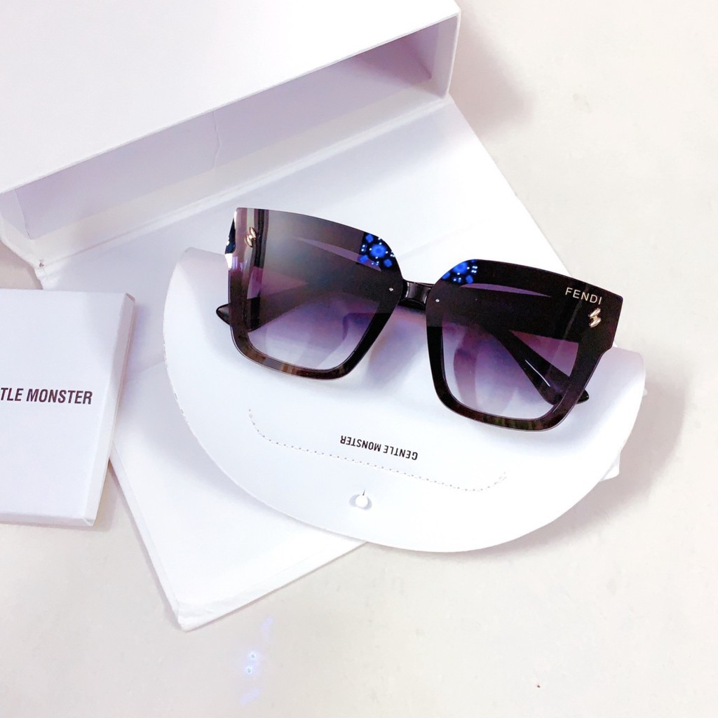 Kính mát thời trang cao cấp giá tốt B2026 👓 Freeship Xtra 👓 chống tia UV400 | BigBuy360 - bigbuy360.vn