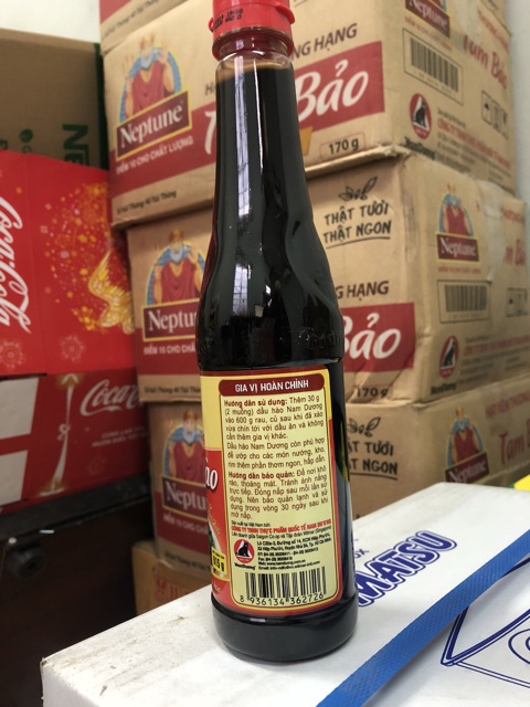 Dầu hào Nam Dương chai 615g