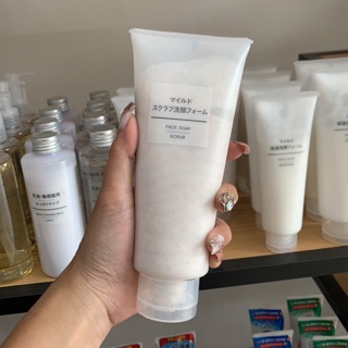 Sữa rửa mặt tẩy da chết Muji 200g