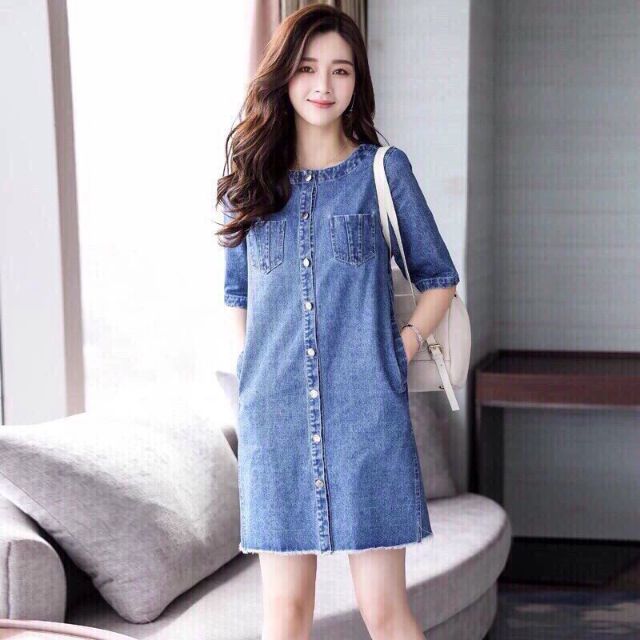 13/3Đầm suông jean 2 túi cổ tròn siêu cute MÃ 6P27076240giá :240k✔️ Kích thước: Freesize (43~58kg tùy chiều cao) jean