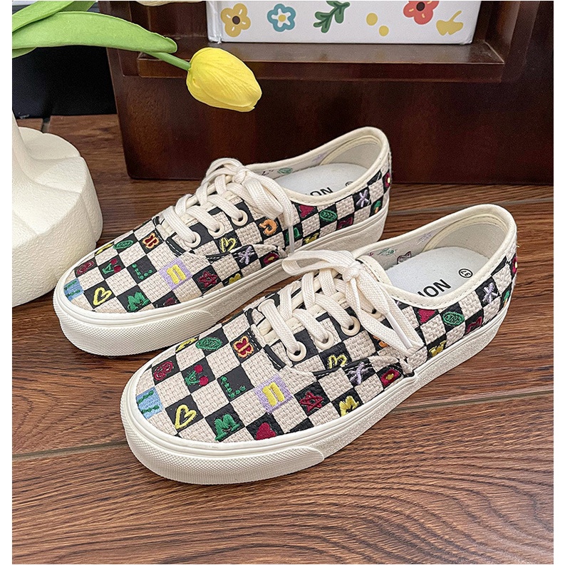 Giày Vải dây buộc nhiều màu ngộ nghĩnh đáng yêu mẫu mới 2022