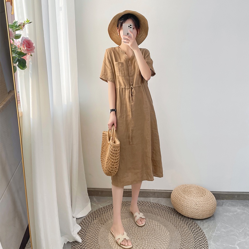 Đầm hè nữ linen suông cổ trụ tay cộc túi bổ trước, chất vải linen mềm mát