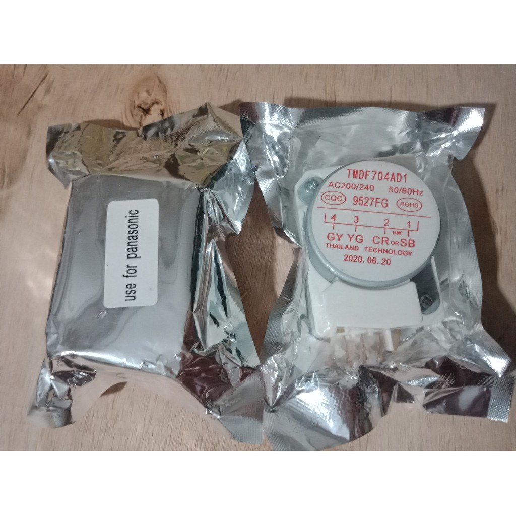 Đồng Hồ Tủ Lạnh Thái Lan 704