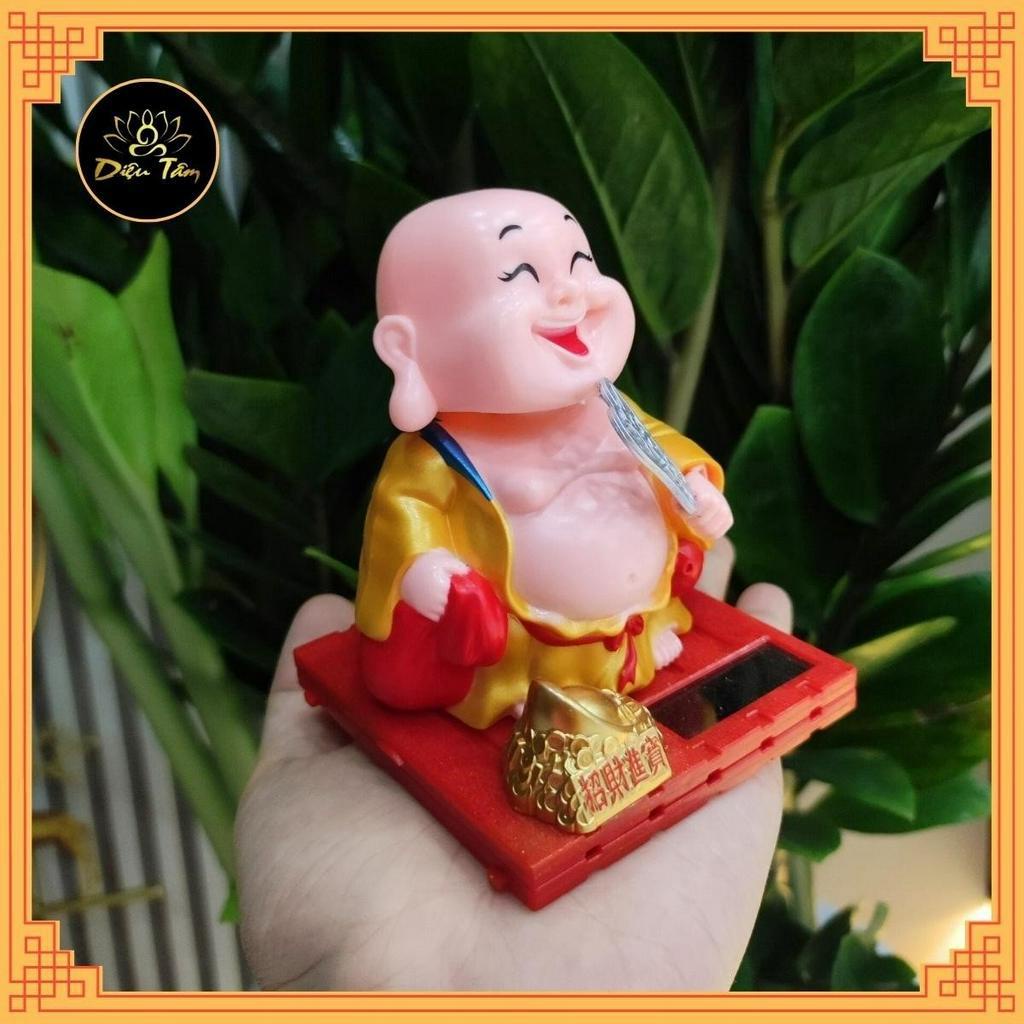 Tượng phật di lặc,tượng di lặc cầm quạt là tượng phong thủy dùng để trang tri xe hơi ô tô, đồ thờ cúng Diệu Tâm