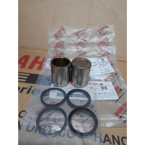 Bộ 2 piton và 4 gioăng heo thắng đĩa trước Exciter 4 số 5 số xe côn tay.KHÁCH HÀNG XEM KỸ SP TRƯỚC KHI CHỌN