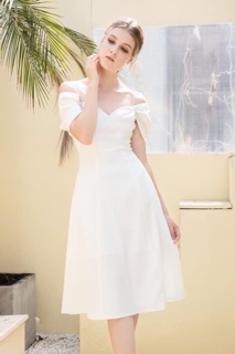 Váy xoè trễ vai 2 dây