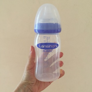 Thanh lý lansinoh 240ml new 95%