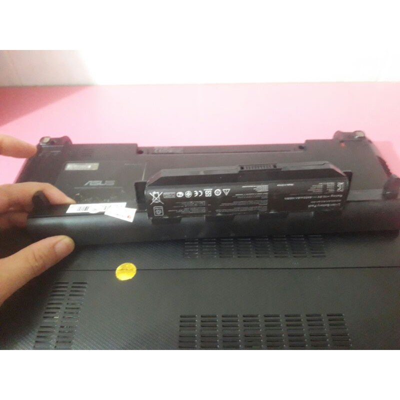 Laptop Core i3 2370 thế hệ thứ 2 asus X45C máy còn đẹp long lanh, giá hạt dẻ | BigBuy360 - bigbuy360.vn