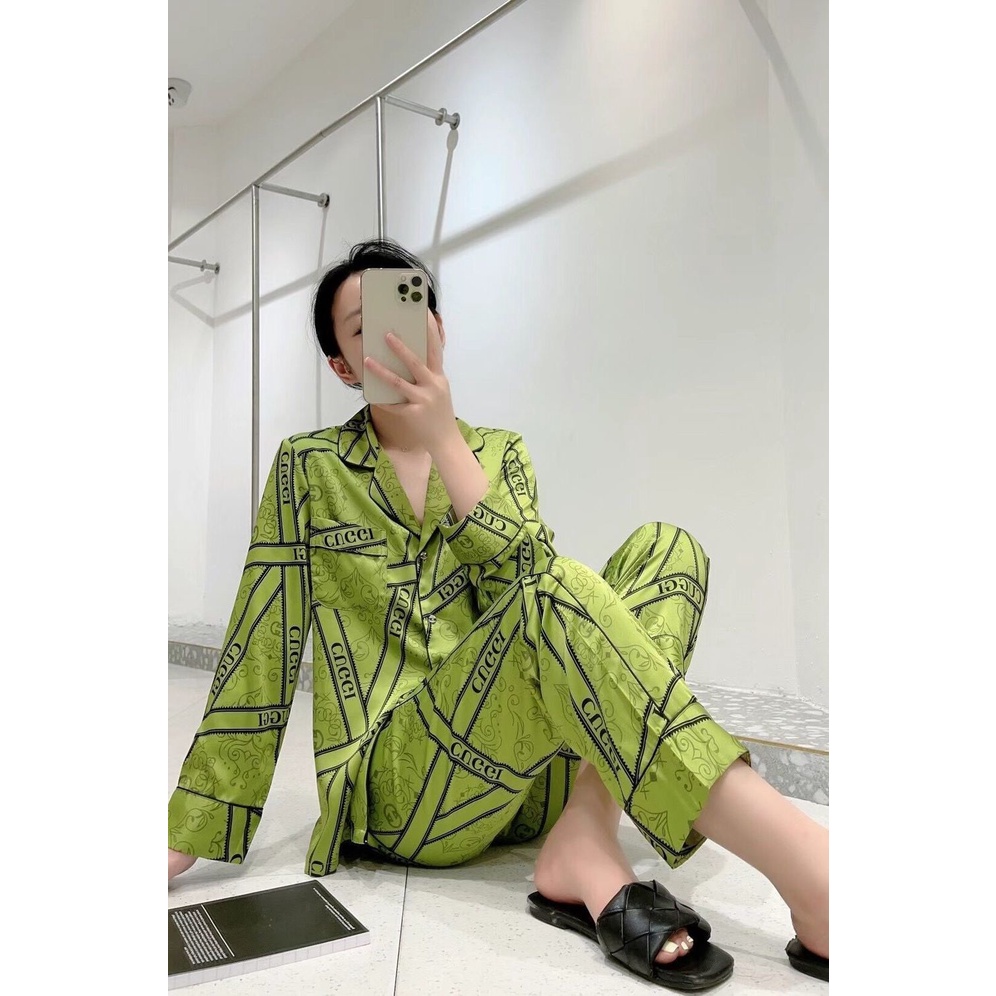 Bộ đồ ngủ tay dài chất liệu lụa mát thời trang xuân thu quyến rũ cho nữ