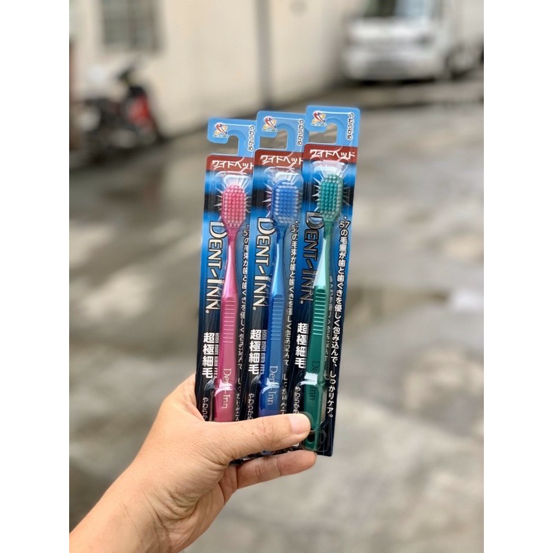 Bàn chải đánh răng DENT-INN