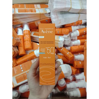 Xịt Chống Nắng Avene SPF 50+