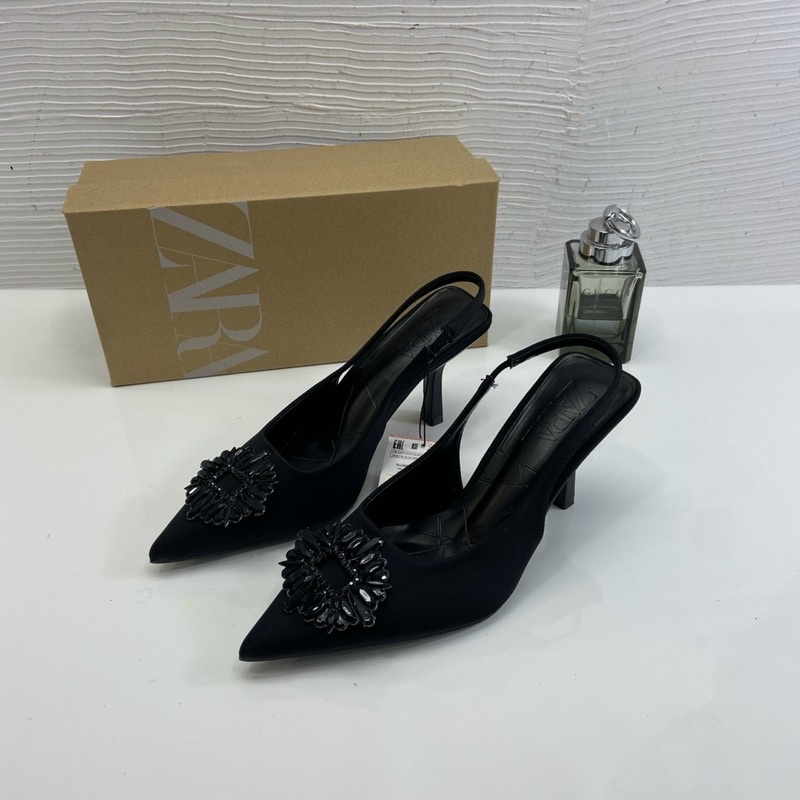 Sandal zara new 2022 siêu phẩm đá đen fullbox đầy đủ ảnh thật tự chụp