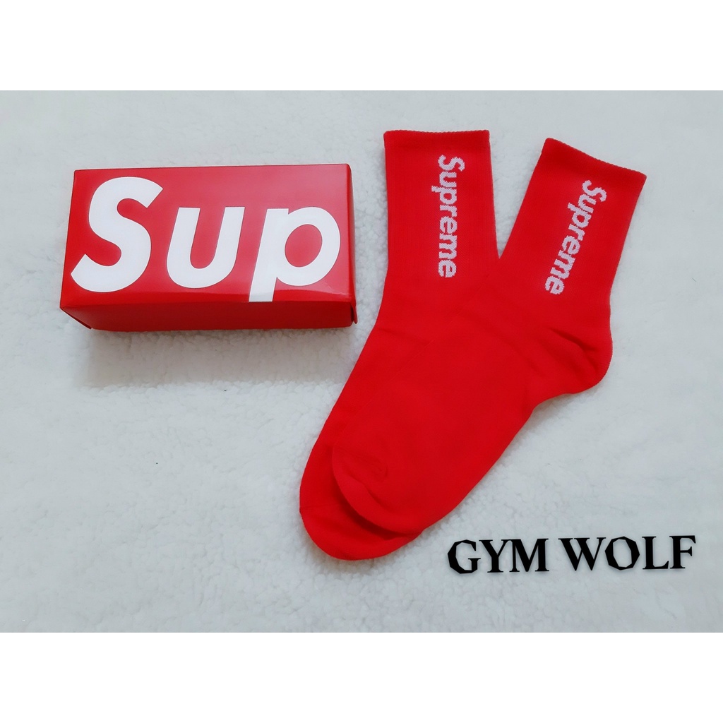 Vớ Supreme cao cổ Nam Nữ đủ màu phong cách thể thao, trẻ trung và năng động.