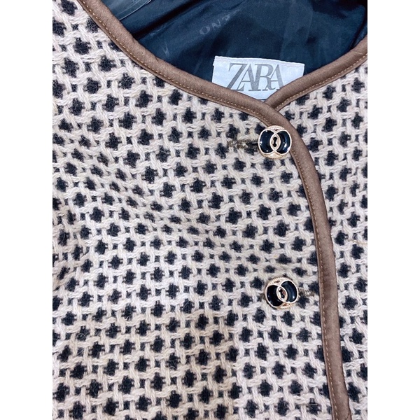 Áo khoác dạ viền nâu tiểu thư sang chảnh