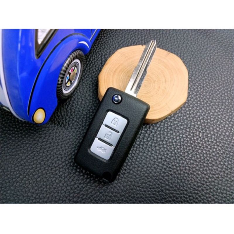 Vỏ độ gập chìa khóa xe Mitshubishi Triton, Attrage , Xpander , Outlander