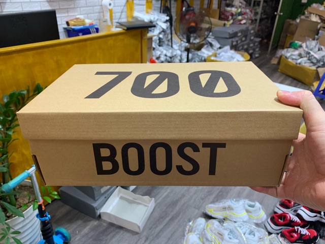 [FREESHIP+DÂY 50k] Video giày phản quang yz 700 static+ dây phản quang 50k+Hộp yz | BigBuy360 - bigbuy360.vn