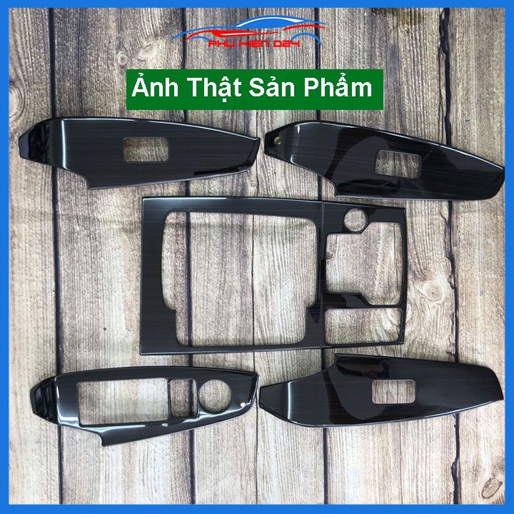 Ốp nội thất Mazda 3 2020-2021-2022-2023 vân Titan bảo vệ chống trầy xước và làm đẹp xe