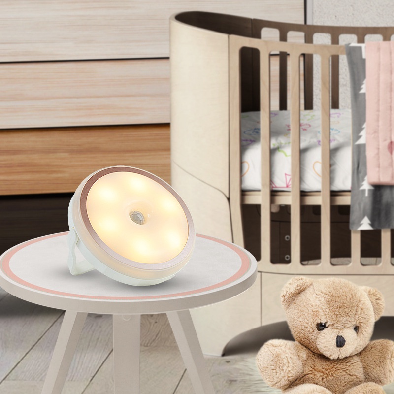 Đèn LED Không Dây Điều Khiển Từ Xa Đa Năng Sạc Cổng USB Tiện Dụng