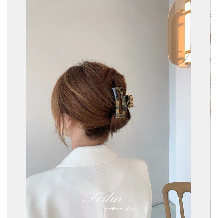 1 Kẹp Càng Cua Họa Tiết Da Báo Vintage Cho Nữ