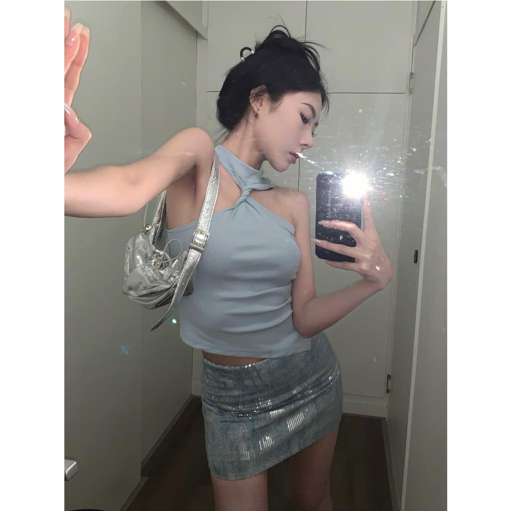 Set Áo Sát Nách Cổ Treo + Chân Váy Chữ A Lưng Cao Đính Kim Sa Lấp Lánh