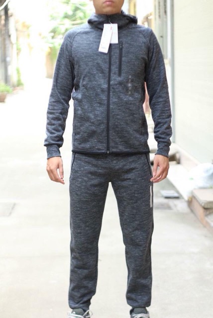 Bộ nỉ nam cao cấp Uniqlo chính hãng - Có bán lẻ áo or quần | BigBuy360 - bigbuy360.vn