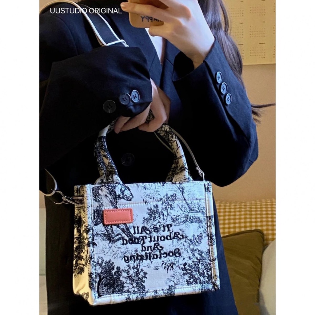 Túi Xách Đeo Chéo Hình Vuông Cỡ Nhỏ Họa Tiết Hoa Graffiti Thời Trang 2022 Cho Nữ