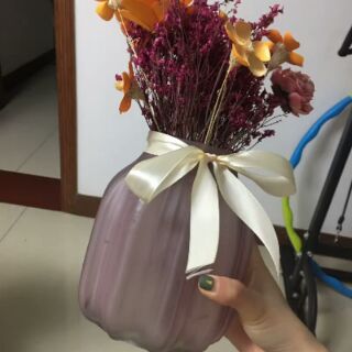 Bình hoa thủy tinh mờ