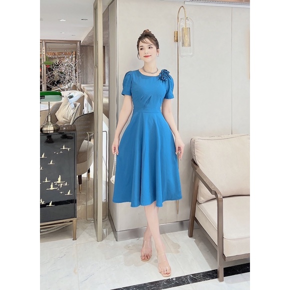 Đầm/váy công sở dáng xoè nơ đôi trái hoa mẫu đơn màu xanh dương sáng