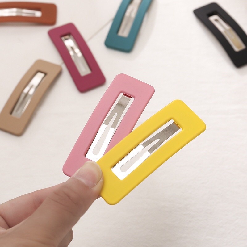 Kẹp tóc mái hình chữ nhật cao cấp iLita giao ngẫu nhiên - cặp bấm mái nữ đẹp màu trơn vintage Hàn Quốc hottrend 2022