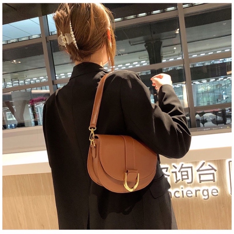 Túi Kẹp Nách Cnk, Túi Móng Ngựa Nữa Hottrend