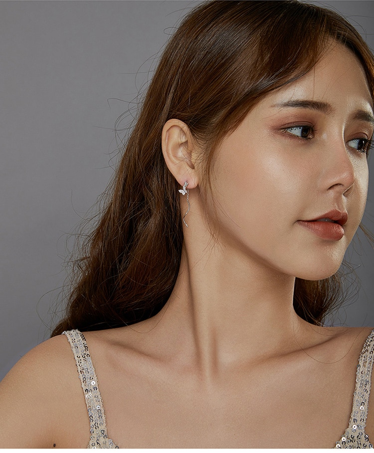 Khuyên Tai Bamoer BSE436 Bằng Bạc Thật 925 Hình Bướm Bay Thời Trang Cho Nữ