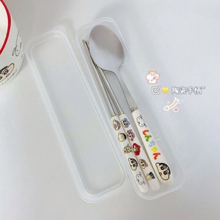 Ins Bộ Đồ Ăn Gốm Hàn Quốc Snoopy Crayon Shin-Chan Thìa Đũa Bộ Ba Mảnh Tay Cầm Gốm Sữa 304 Thìa Inox Trái Tim Cô Gái Thìa Cơm Đũa