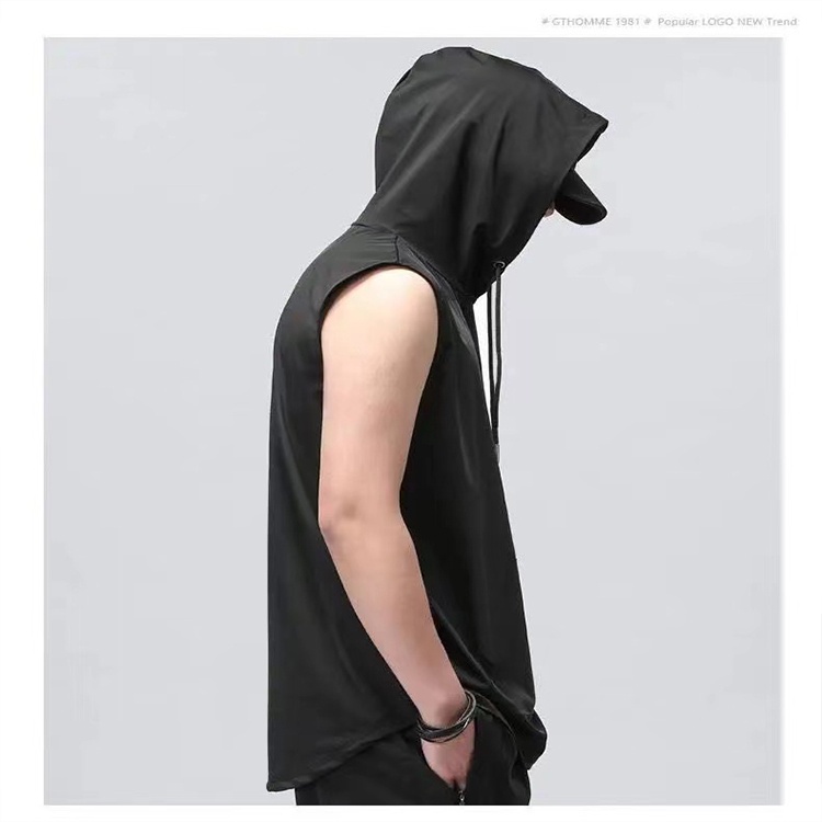 Bộ đồ thể thao gồm áo hoodie và quần short có size lớn thoáng khí cho nam