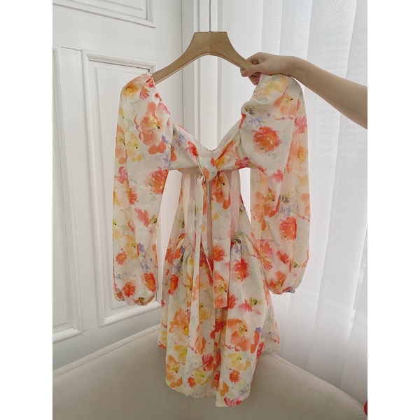 ĐẦM HOA CAM CUT OUT 2 BÊN NƠ LƯNG SAU