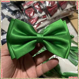 <TH>Nơ chú rể nơ mèo màu xanh lá phụ kiện cưới Giang