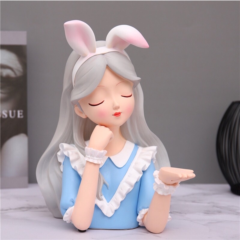 Tượng cô gái cầm khay để đồ, chìa khoá decor