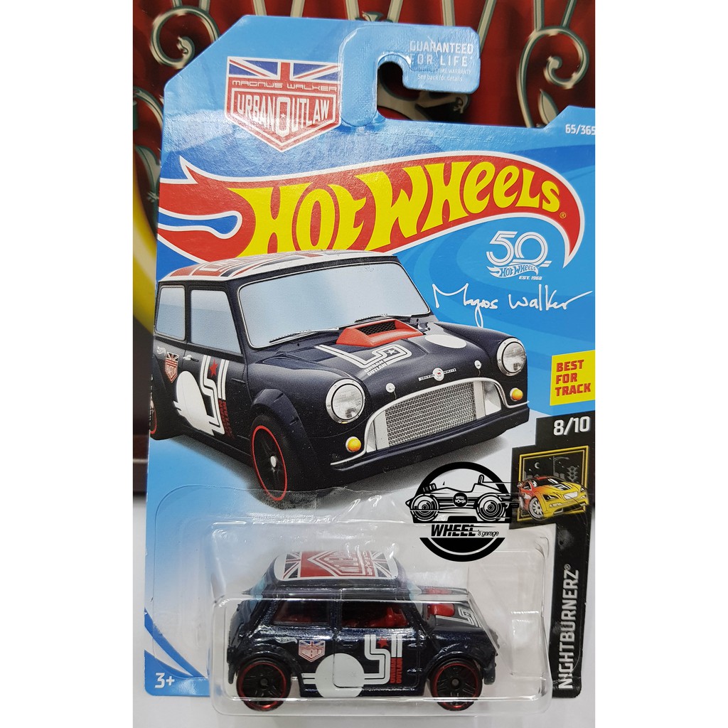 Xe mô hình đồ chơi Hotwheels cơ bản 1:64 - Morris Mini