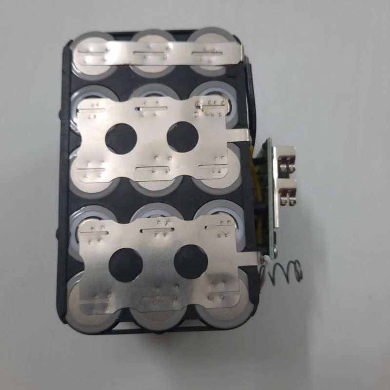 Pin 15cell đóng sẵn chân pin phổ thông bảo hành 6 tháng