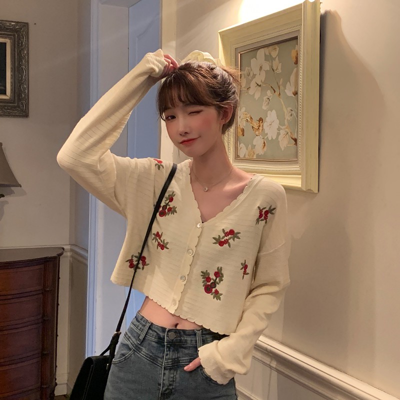 áo len thêu hoa khoác ngoài xinh yêu 2021