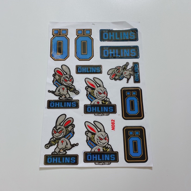 Decal tem nổi hình thỏ điên cầm phuộc cao cấp dán xe máy, ô tô, mũ bảo hiểm chống thấm nước, chống bay màu