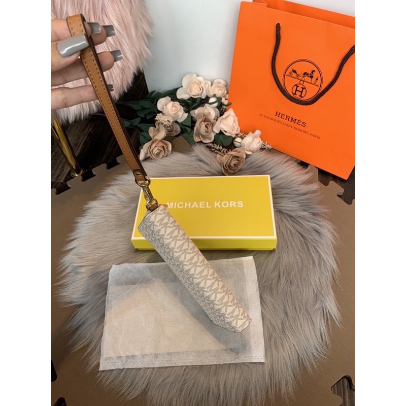 Ví MK 1 khoa fullbox xuất dư