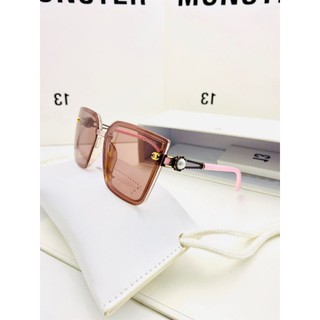 Mắt kính đẹp cao cấp thời trang tôn thêm vẻ đẹp cho khuôn mặt bạn...