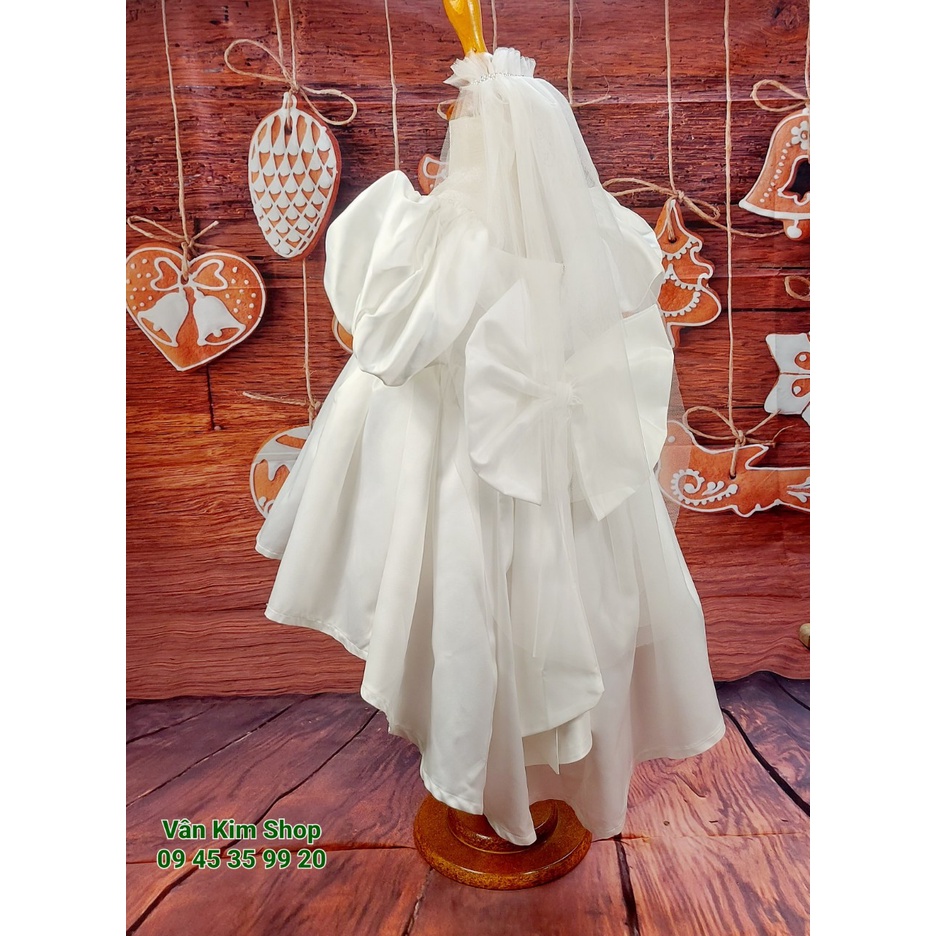 Đầm phù dâu bé gái kèm lúp