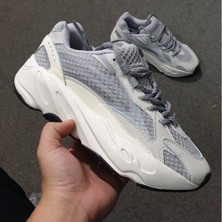 Ảnh thật- Giày Zeezy 700 static!