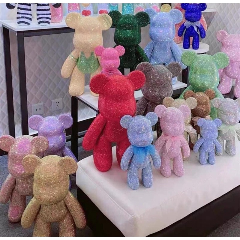 Bearbrick size 23 - Gấu đính đá đã đính sẵn