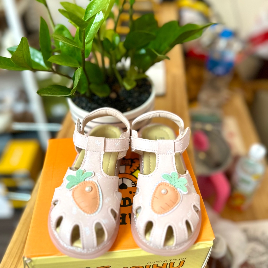 Mẹ và bé Hạt dẻ