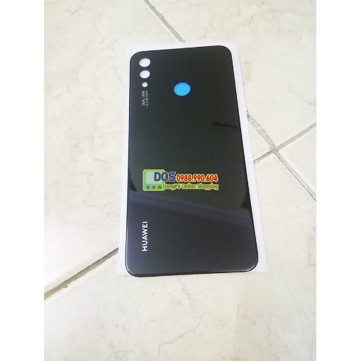 Mặt lưng Huawei nova 3i