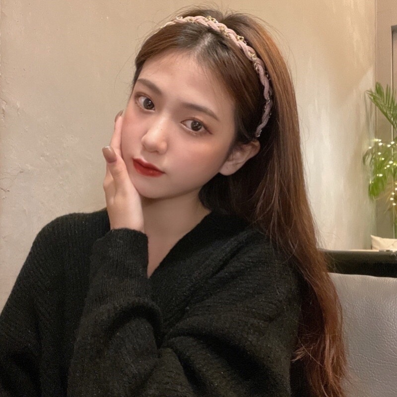 Cài tóc trang trí da và dây xích đan chéo nhau siêu cool cho bạn gái