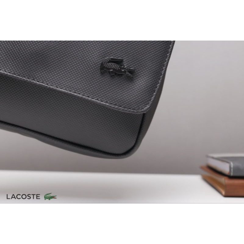 Túi đeo chéo Men's Classic Petit Piqué Flap Bag thiết kế đơn giản 2 ngăn tiện lợi phù hợp đi học, làm việc