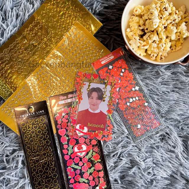 COMBO TOP LOADER KÈM STICKER TRANG TRÍ